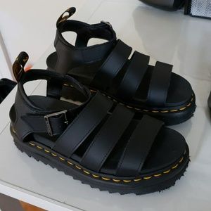 DR.martens Blaire strappy Sandal